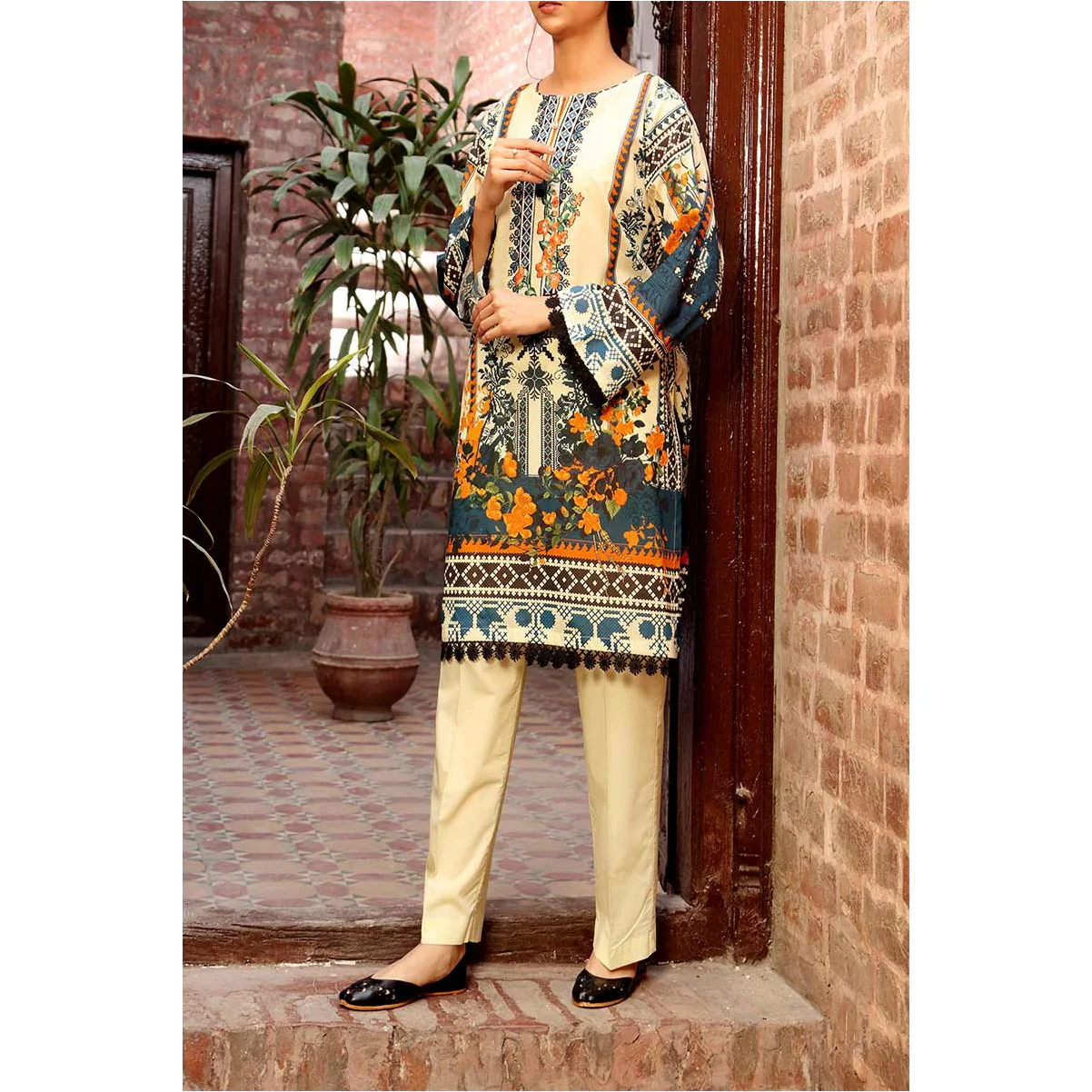 Embellished Lawn Shirt PE1045 - Image 2