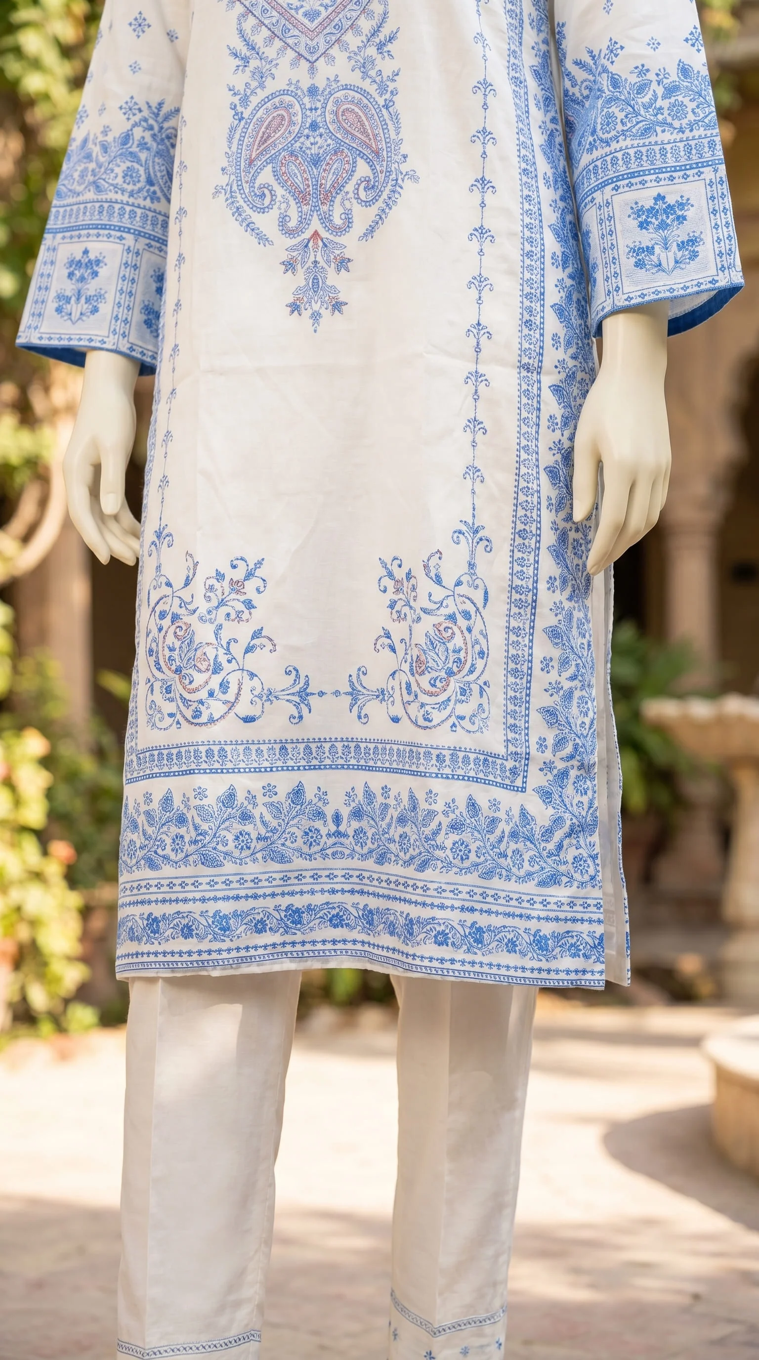 Embellished Lawn Shirt PS604093 - Image 2
