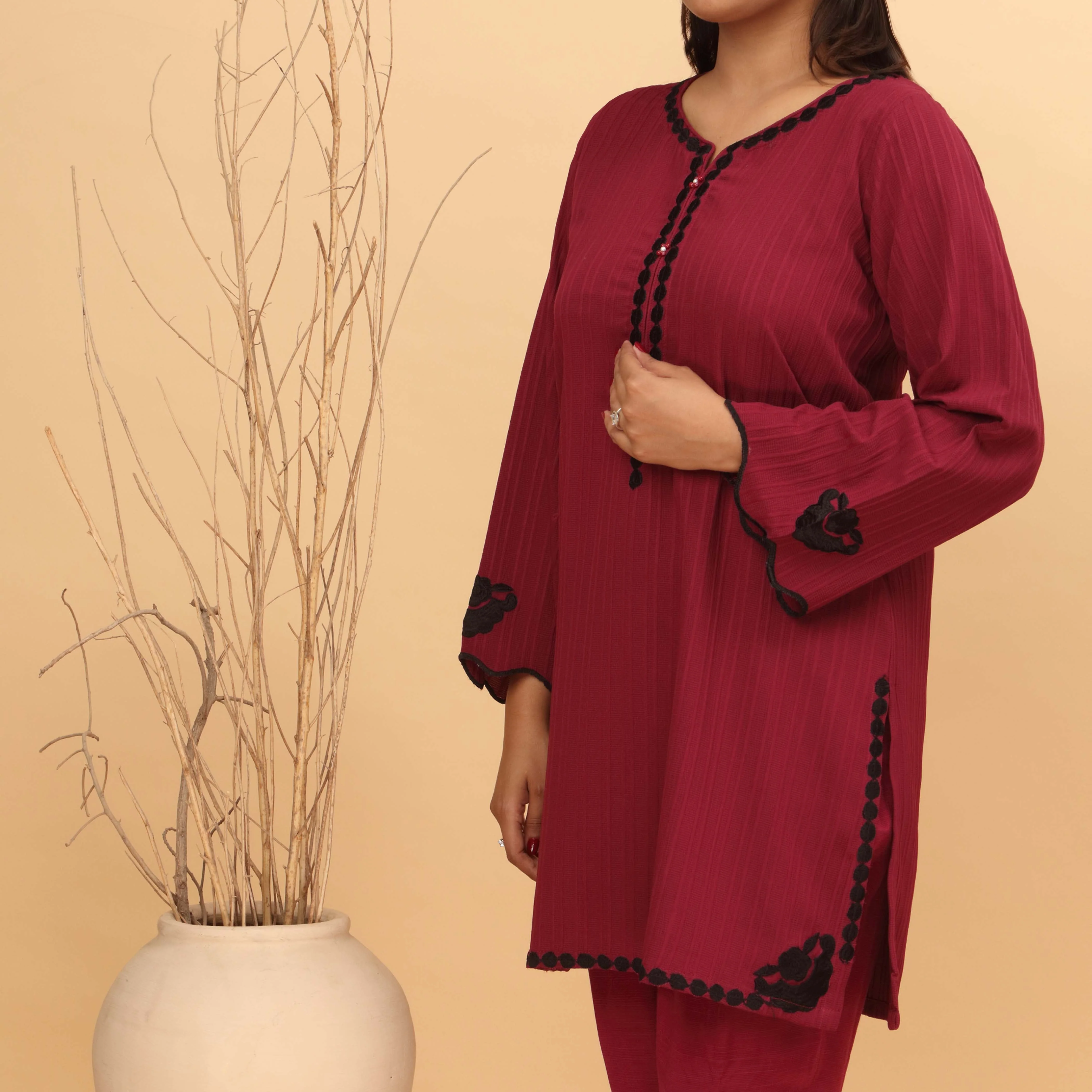 2PC- Printed Khaddar Co-ord Set PW4117 - Image 2