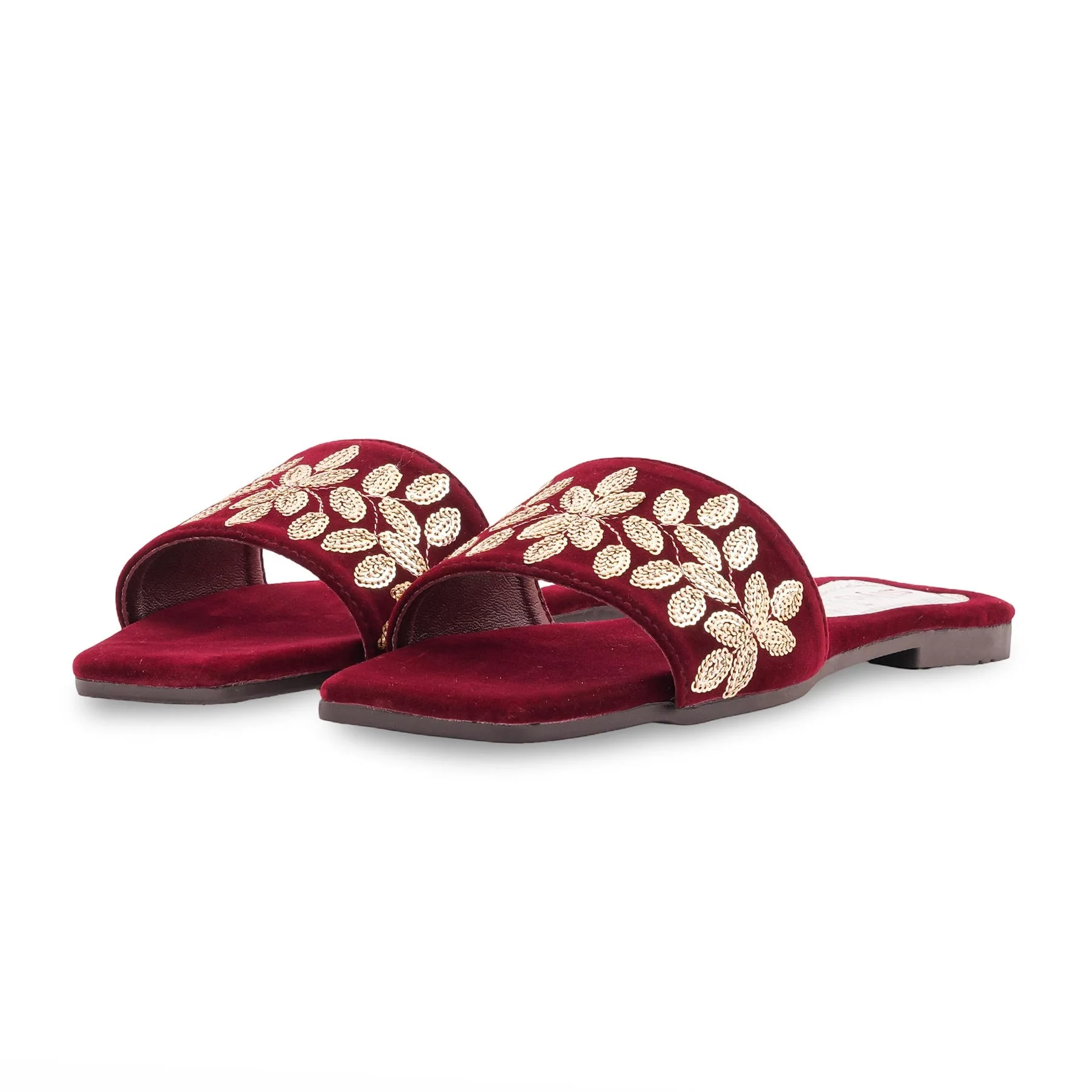 Maroon Casual Slipper For Ladies CL2228 - Image 3