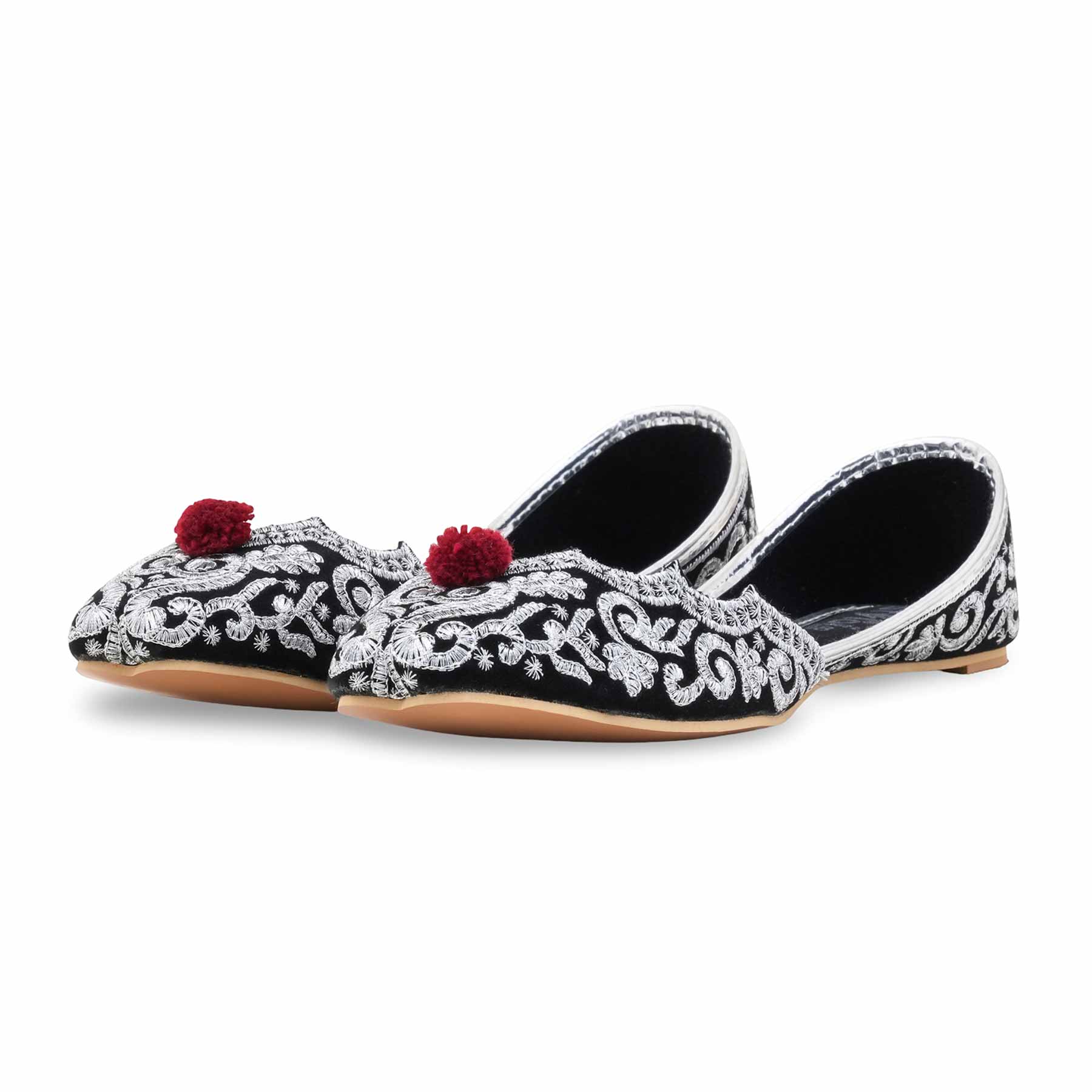 Silver Ethnic Khussa For Ladies EC8622 - Image 4