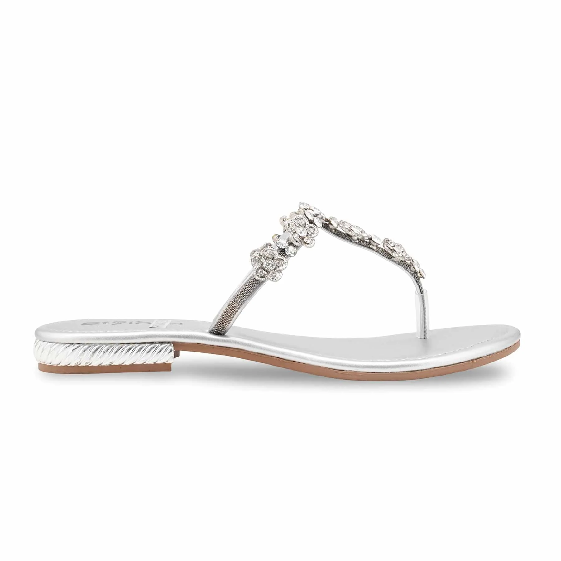 Silver Fancy Chappal For Women FN0823 - Image 2