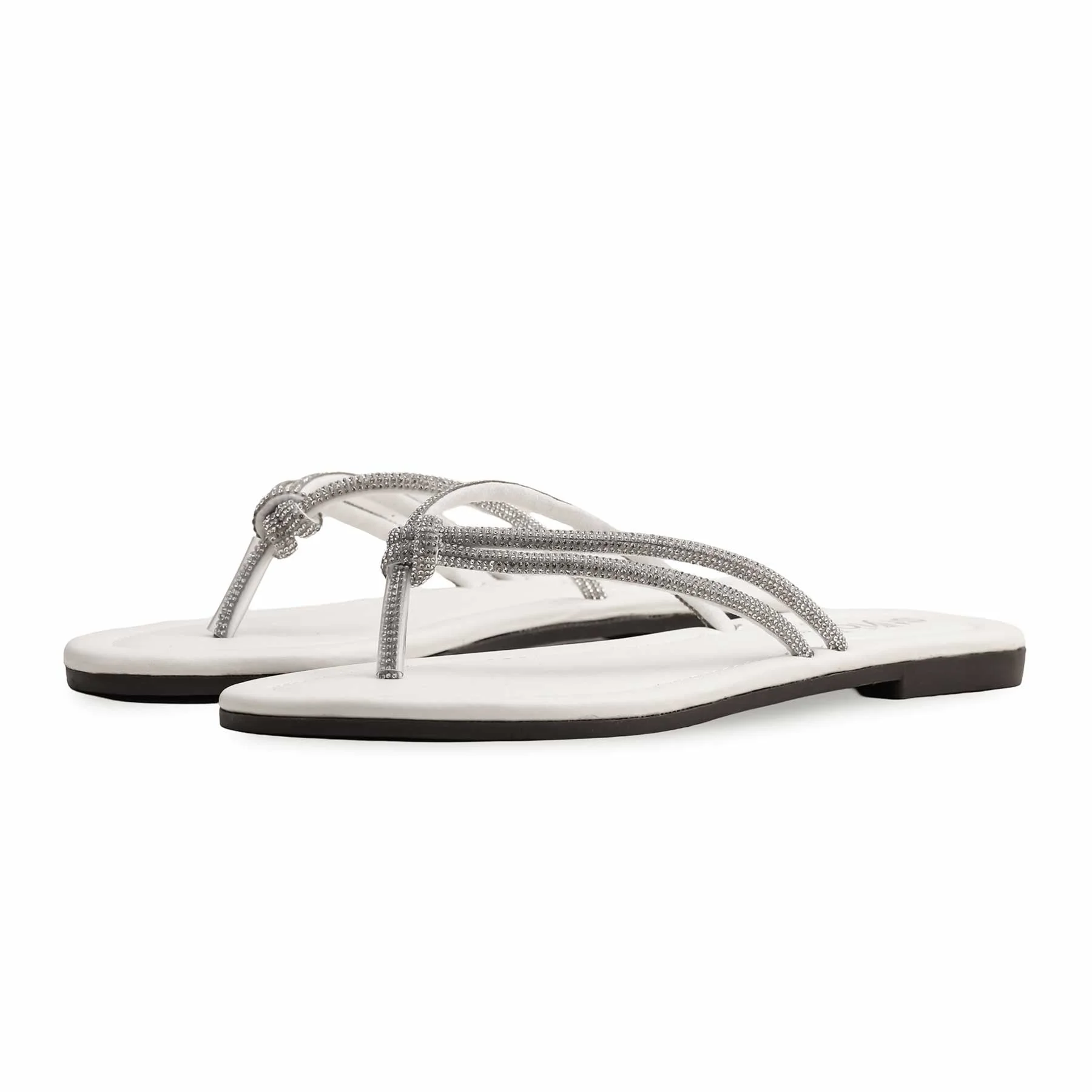 White Casual Chappal CL1994 - Image 3