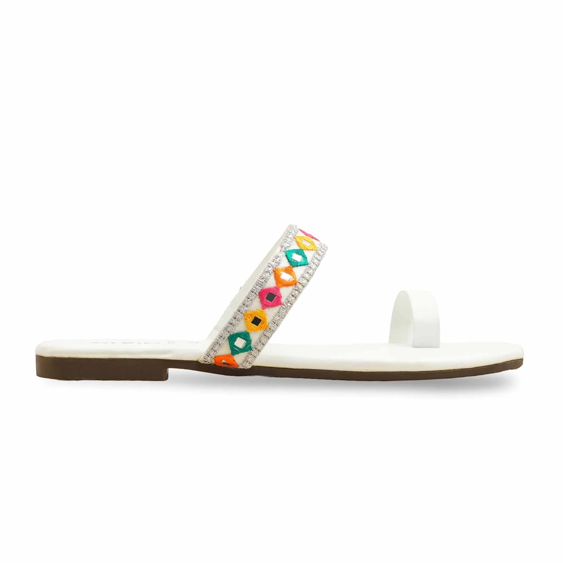 White Casual Chappal CL2110 - Image 2