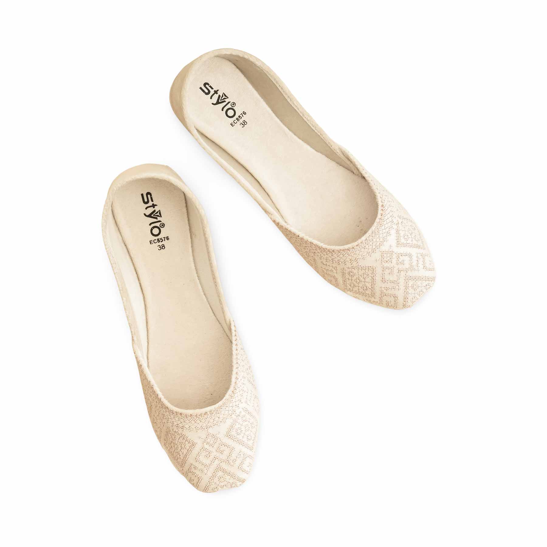 White Casual Khussa EC8576 - Image 5