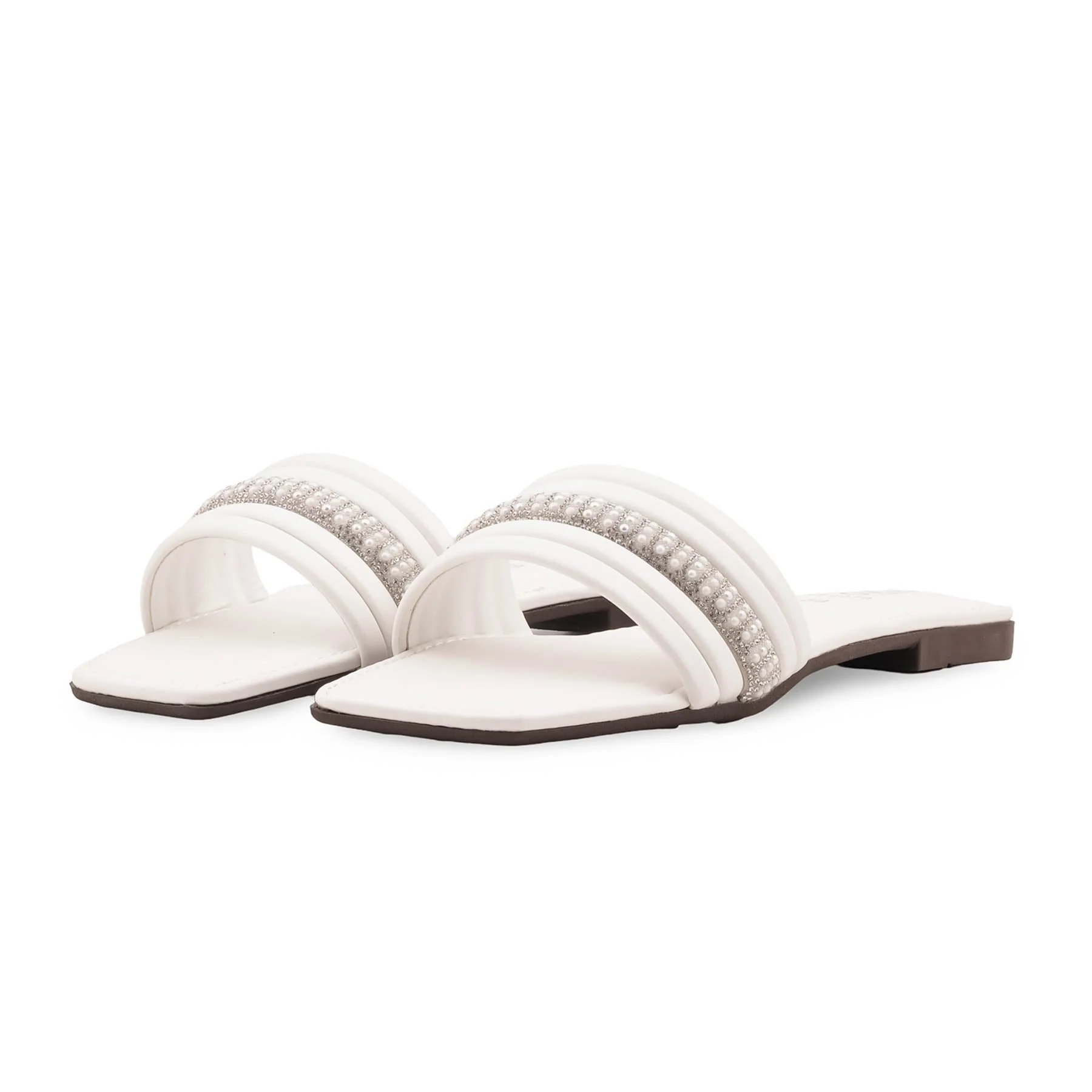 White Casual Slipper For Ladies CL2239 - Image 3