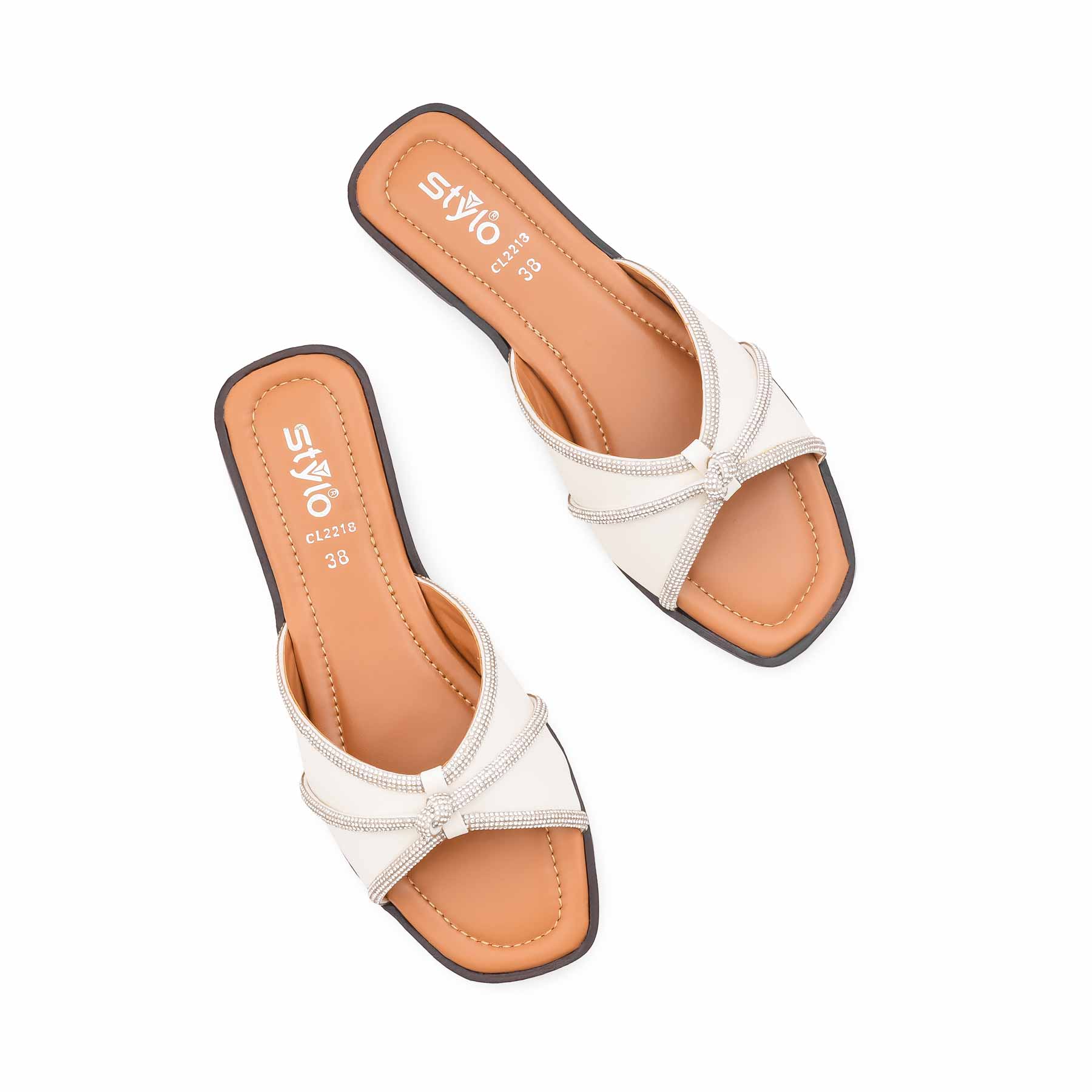 White Casual Slipper For Women CL2218 - Image 5