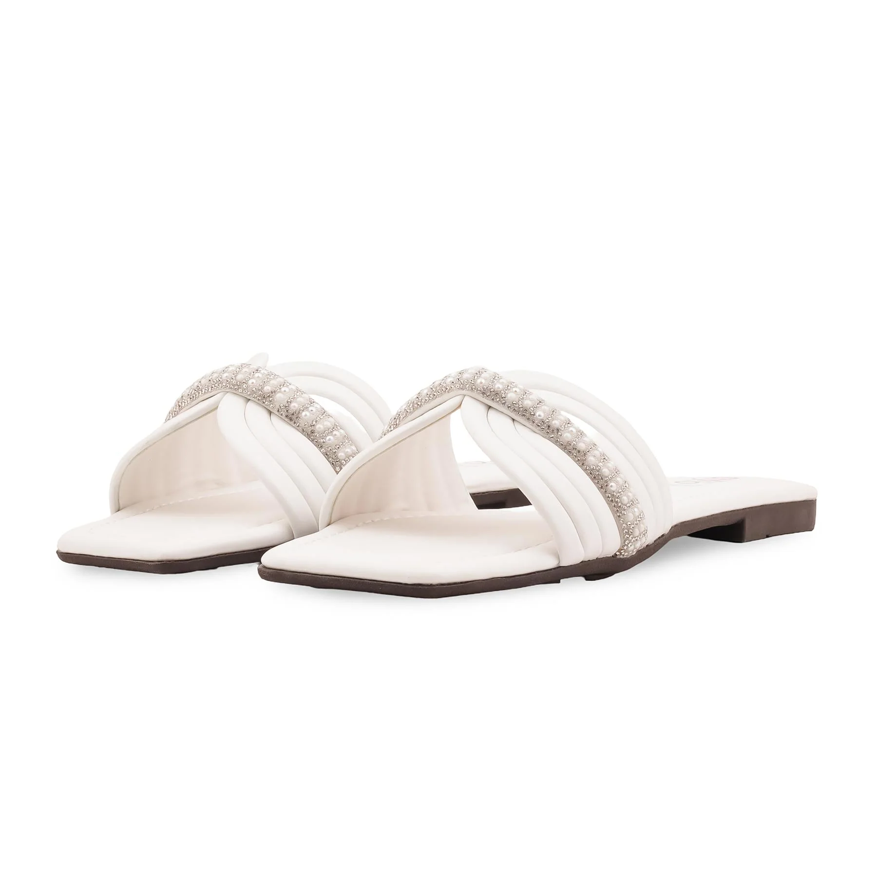 White Casual Slipper For Women CL2247 - Image 3