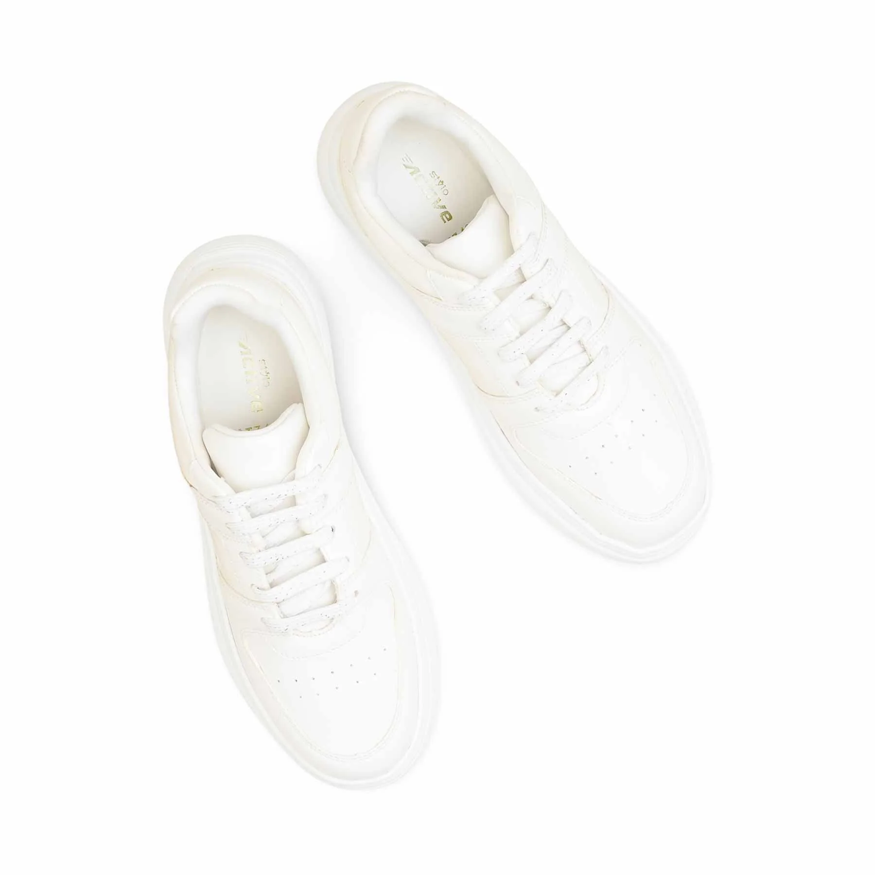 White Casual Sneaker For Women AT7498 - Image 5