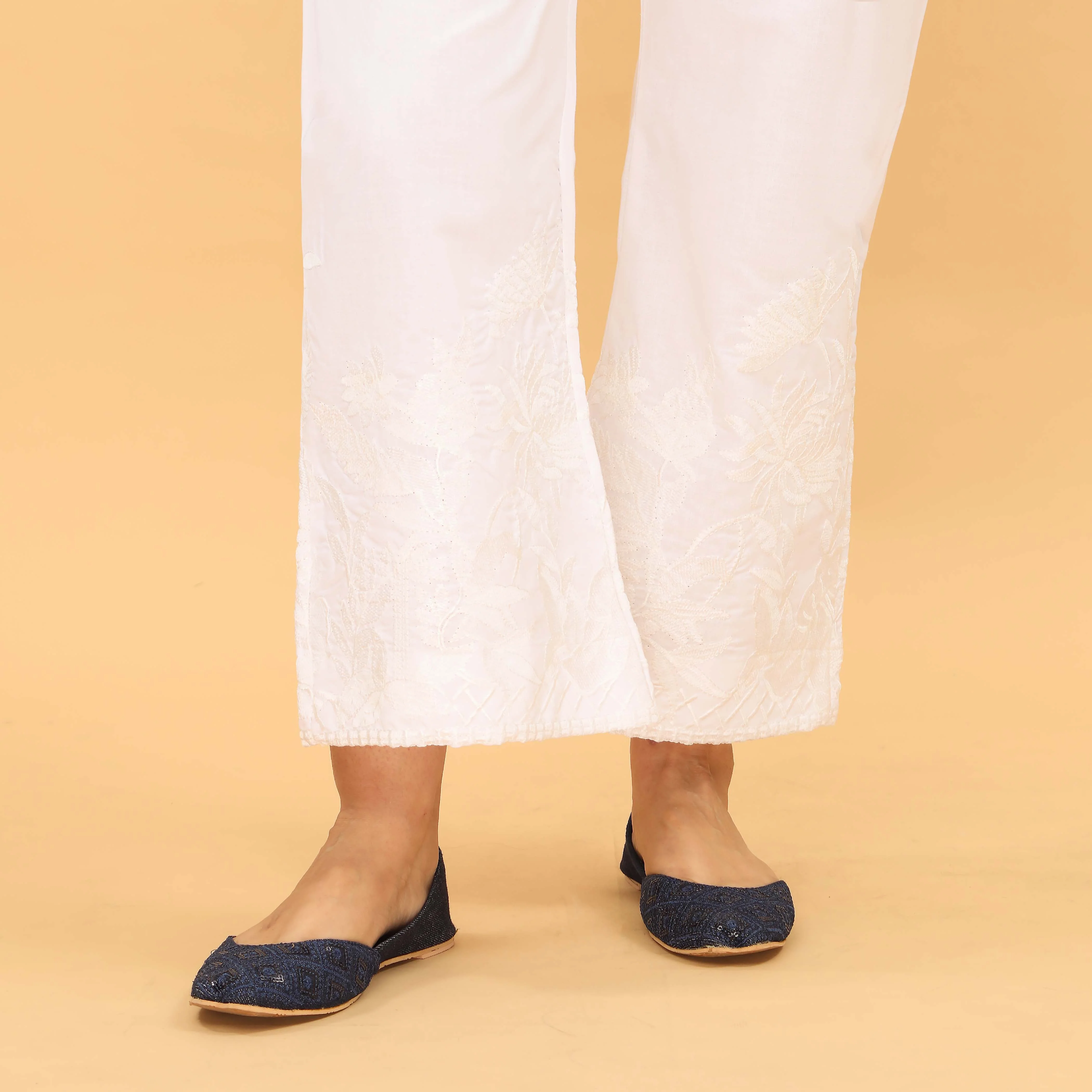White Straight Fit Embellished Trouser PS4565