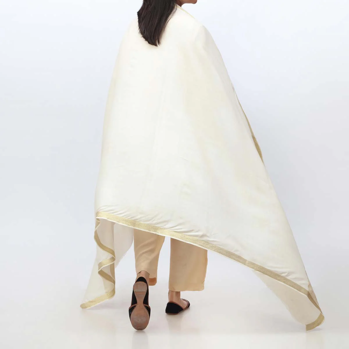 White Zari Border Shawl PW3711 - Image 2