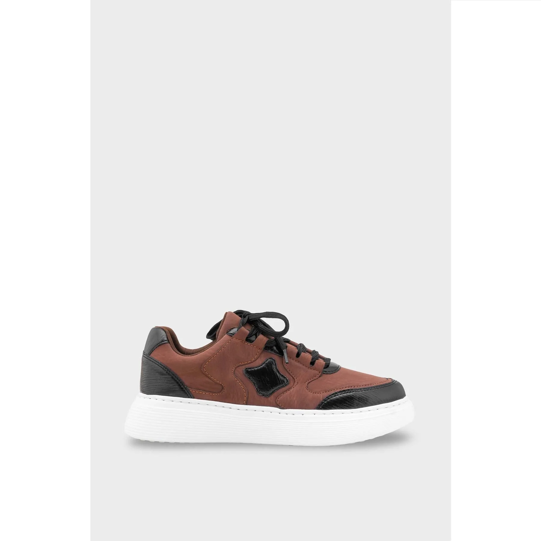 Women Casual Sneaker - WS020302 - Image 3