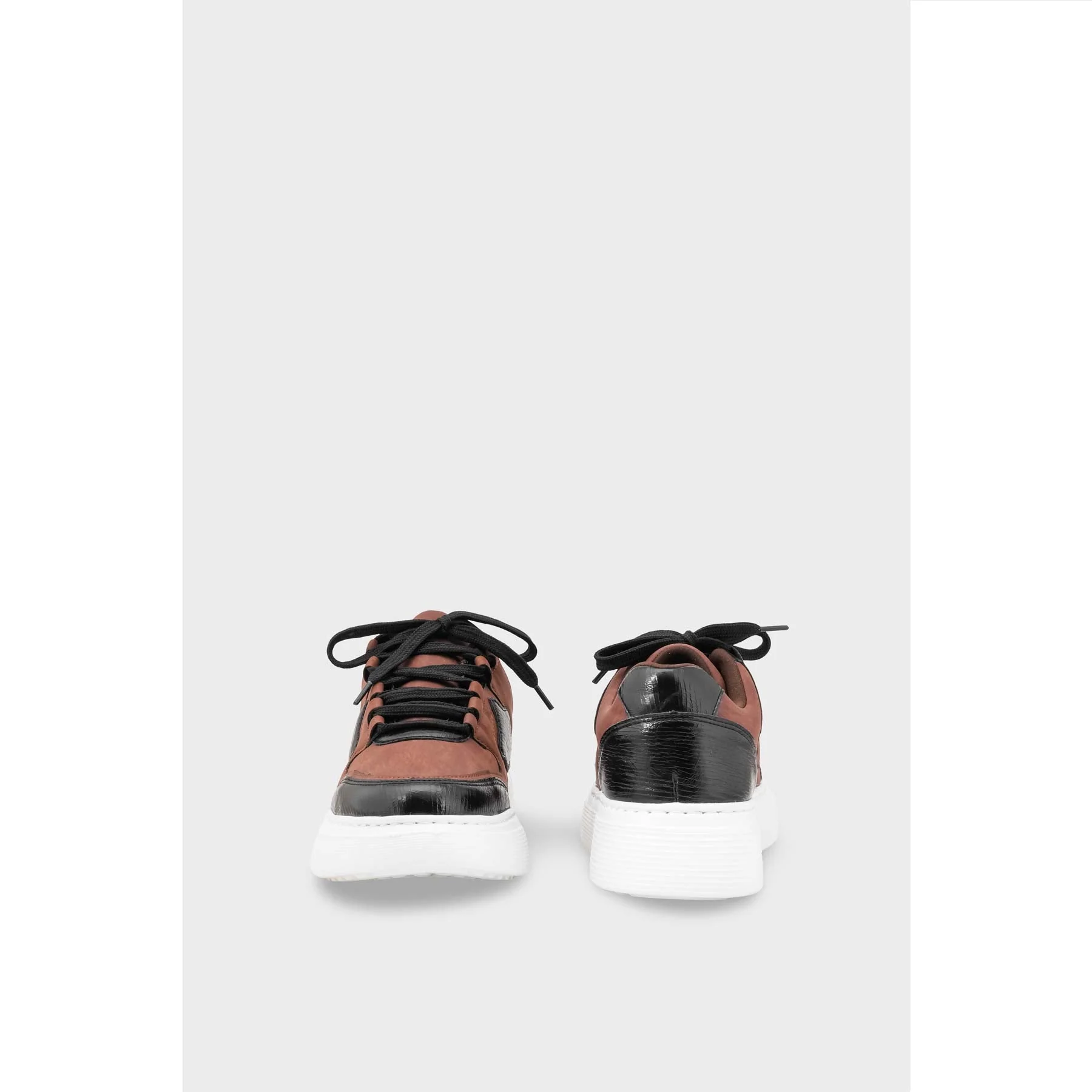 Women Casual Sneaker - WS020302 - Image 5
