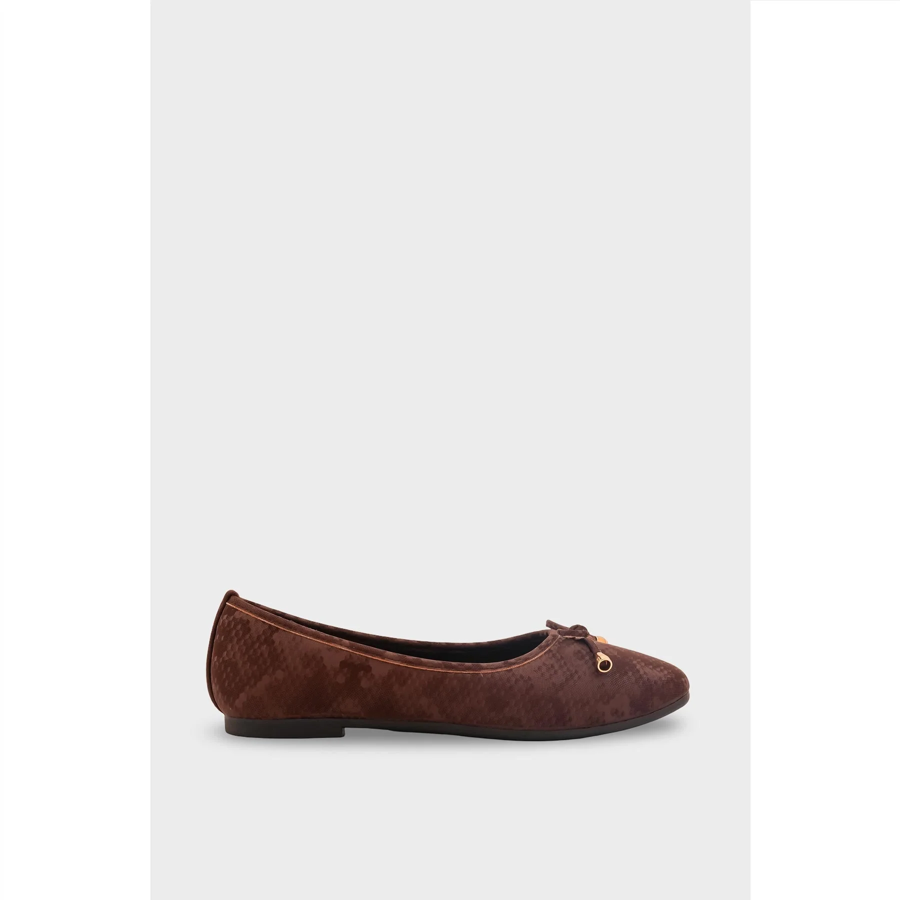 Women Formal Pumps - WN138202 - Image 2