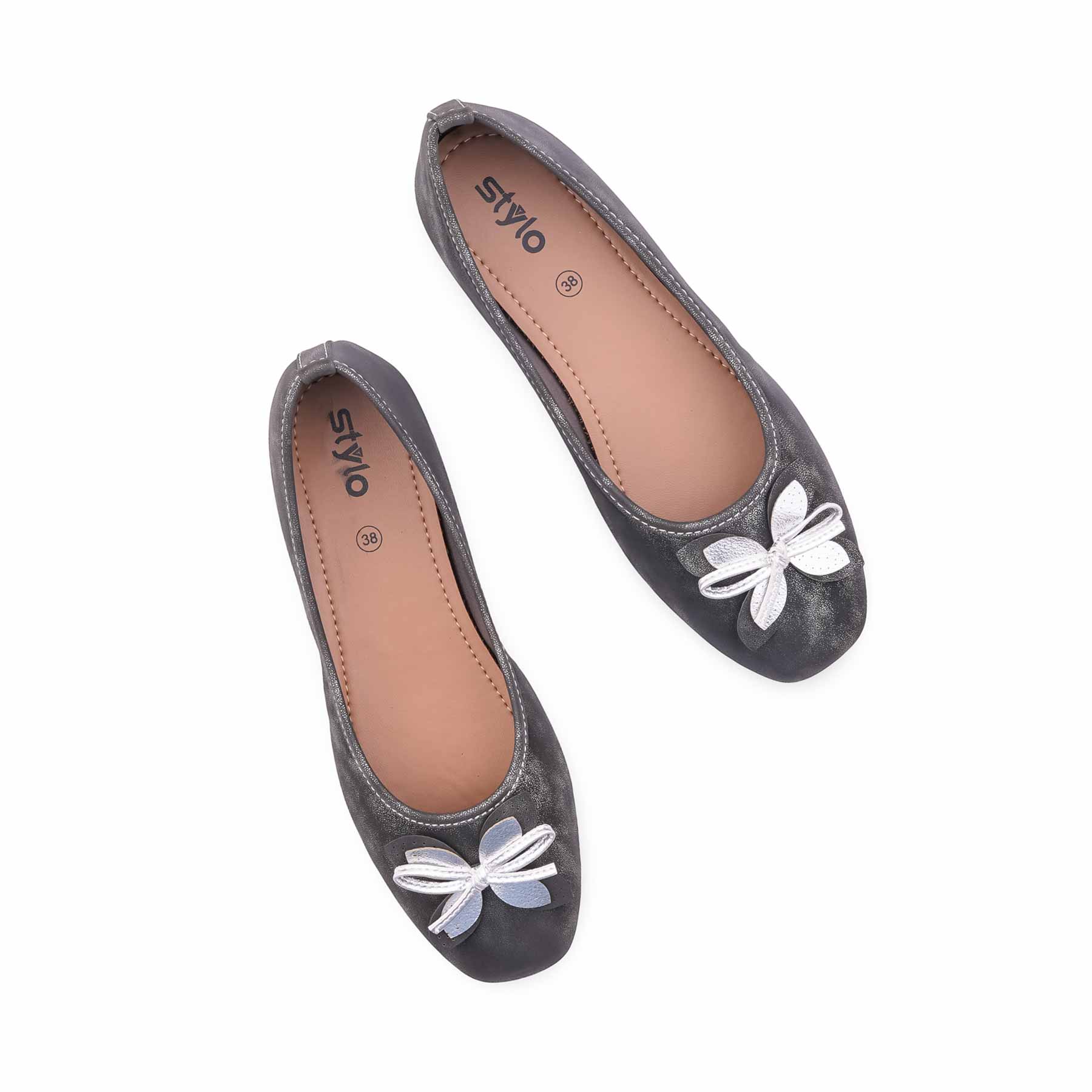 Women Formal Pumps - WN138807 - Image 5