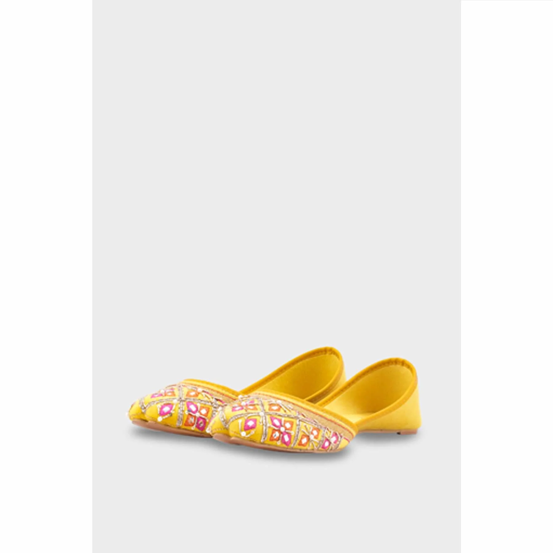 Yellow Ethnic Khussa For Women EC8690 - Image 3