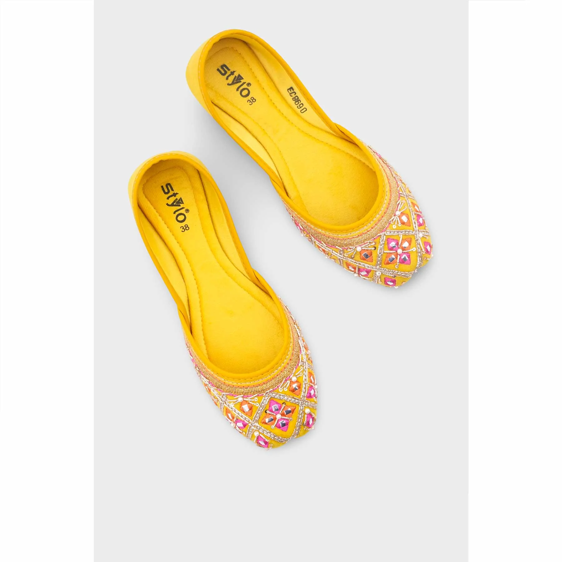 Yellow Ethnic Khussa For Women EC8690 - Image 5